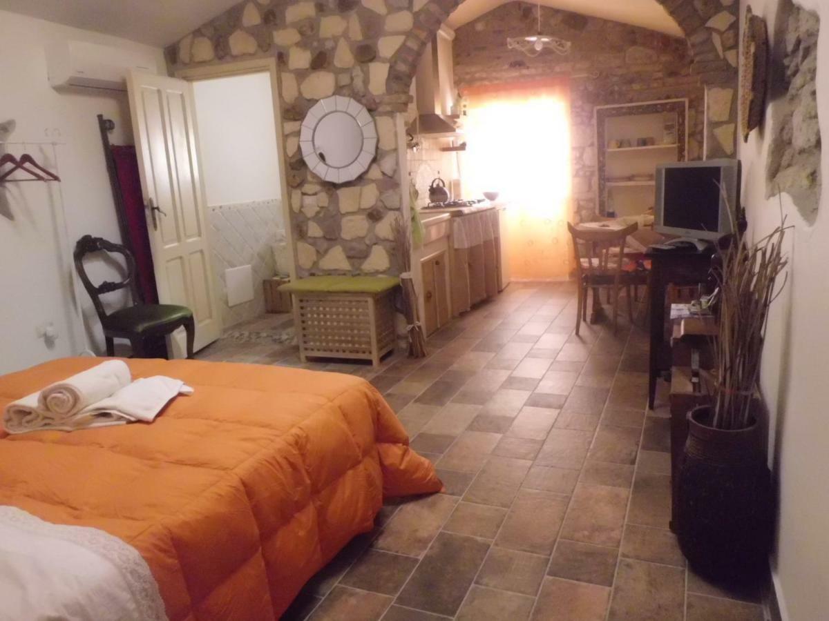 Agriturismo Su'E Lentu Bosa Kültér fotó